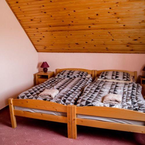 Berger Pince-Vendeghaz, Hajosi Pincek Hotel Bagian luar foto