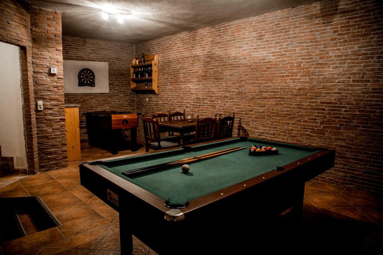 Berger Pince-Vendeghaz, Hajosi Pincek Hotel Bagian luar foto